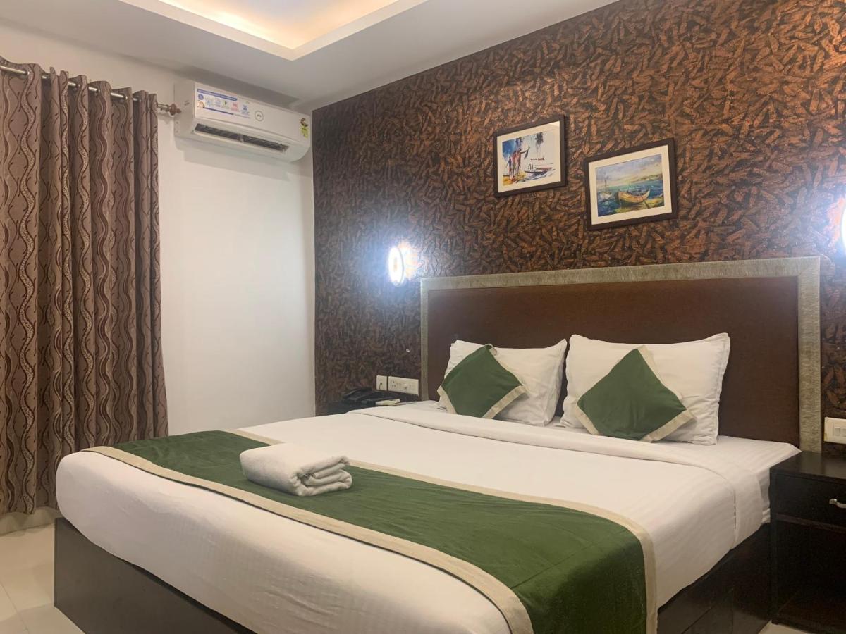 Hotel Greenlife Kochi Exterior foto